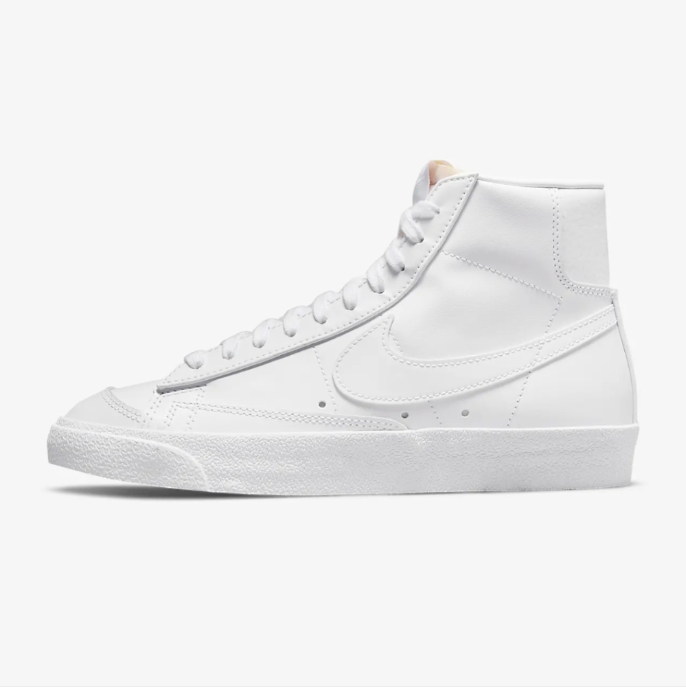 Nike white sneakers - Blazer Mid '77 size 8